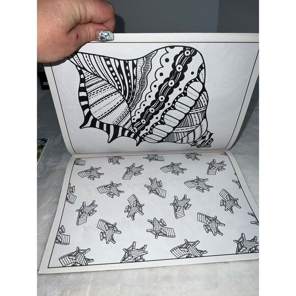 New Adult Mandalas and Designs Coloring Books Set of 5 - Picture 6 of 7